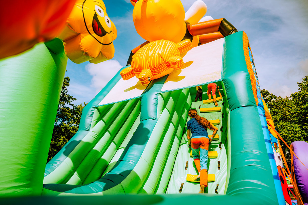 Renzfamily-Superhelden-Huepfburgenland-29